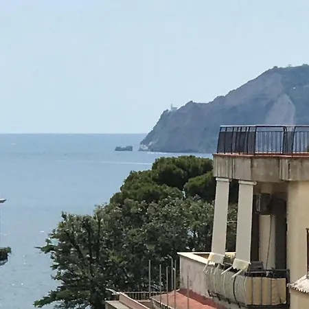 Moon'S Fault - Tutta Colpa Della Luna Pozzuoli Exterior foto